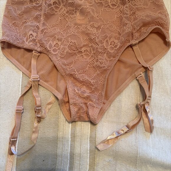 Forever 21 Vintage Style Lace Lingerie Set – Light Tan, NWT, 32B/S - Picture 2 of 10